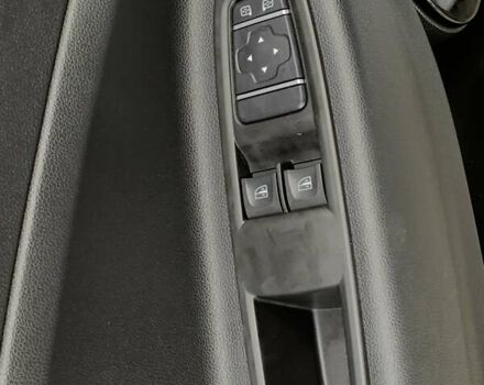 Белый Рено Зое, объемом двигателя 0 л и пробегом 44 тыс. км за 12499 $, фото 38 на Automoto.ua