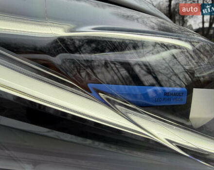 Білий Рено Зое, об'ємом двигуна 0 л та пробігом 28 тис. км за 12222 $, фото 30 на Automoto.ua