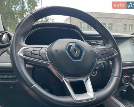 Белый Рено Зое, объемом двигателя 0 л и пробегом 62 тыс. км за 13800 $, фото 20 на Automoto.ua