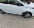 Белый Рено Зое, объемом двигателя 0 л и пробегом 42 тыс. км за 13100 $, фото 60 на Automoto.ua
