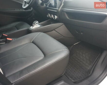 Белый Рено Зое, объемом двигателя 0 л и пробегом 122 тыс. км за 13000 $, фото 39 на Automoto.ua