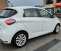 Белый Рено Зое, объемом двигателя 0 л и пробегом 90 тыс. км за 11100 $, фото 4 на Automoto.ua