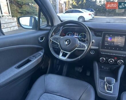 Белый Рено Зое, объемом двигателя 0 л и пробегом 83 тыс. км за 11999 $, фото 39 на Automoto.ua