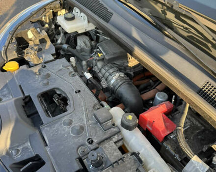 Белый Рено Зое, объемом двигателя 0 л и пробегом 74 тыс. км за 13499 $, фото 30 на Automoto.ua