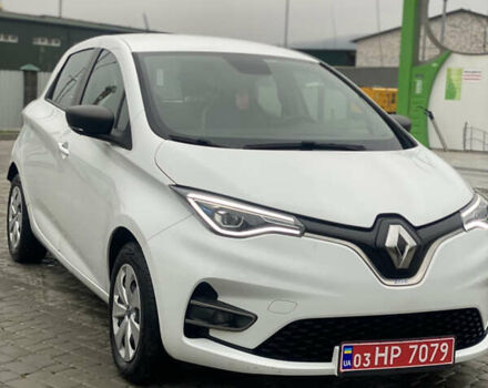 Белый Рено Зое, объемом двигателя 0 л и пробегом 42 тыс. км за 11700 $, фото 2 на Automoto.ua
