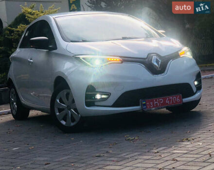 Белый Рено Зое, объемом двигателя 0 л и пробегом 38 тыс. км за 11999 $, фото 27 на Automoto.ua