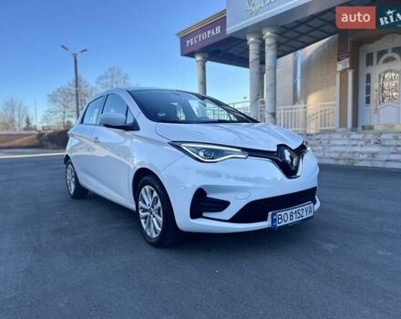 Белый Рено Зое, объемом двигателя 0 л и пробегом 83 тыс. км за 11999 $, фото 5 на Automoto.ua
