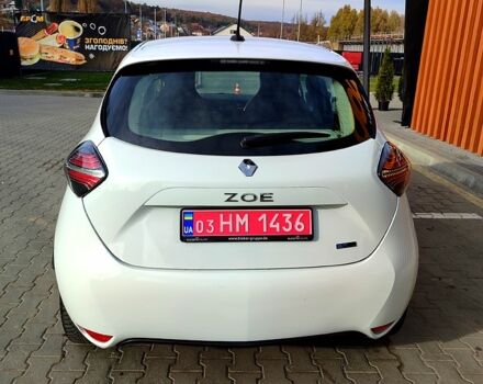 Белый Рено Зое, объемом двигателя 80 л и пробегом 78 тыс. км за 11850 $, фото 3 на Automoto.ua