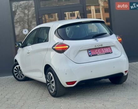Белый Рено Зое, объемом двигателя 0 л и пробегом 86 тыс. км за 10850 $, фото 45 на Automoto.ua