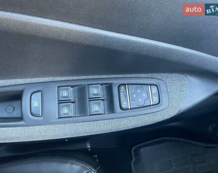 Белый Рено Зое, объемом двигателя 0 л и пробегом 217 тыс. км за 11990 $, фото 16 на Automoto.ua