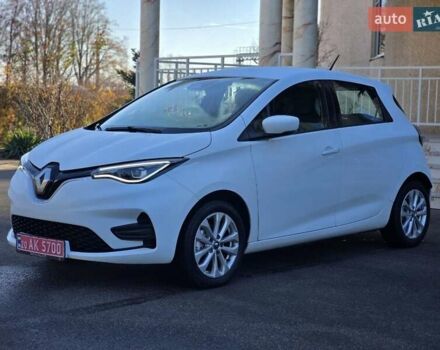 Белый Рено Зое, объемом двигателя 0 л и пробегом 85 тыс. км за 12999 $, фото 4 на Automoto.ua