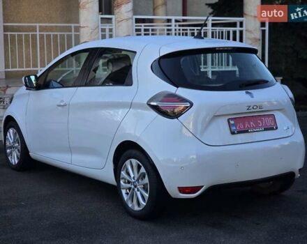 Белый Рено Зое, объемом двигателя 0 л и пробегом 85 тыс. км за 12999 $, фото 12 на Automoto.ua