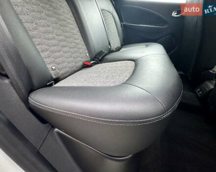 Белый Рено Зое, объемом двигателя 0 л и пробегом 55 тыс. км за 13300 $, фото 30 на Automoto.ua