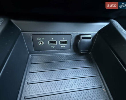 Білий Рено Зое, об'ємом двигуна 0 л та пробігом 23 тис. км за 13150 $, фото 36 на Automoto.ua