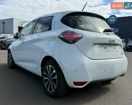 Белый Рено Зое, объемом двигателя 0 л и пробегом 65 тыс. км за 13300 $, фото 3 на Automoto.ua