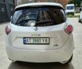 Белый Рено Зое, объемом двигателя 0 л и пробегом 28 тыс. км за 11900 $, фото 4 на Automoto.ua