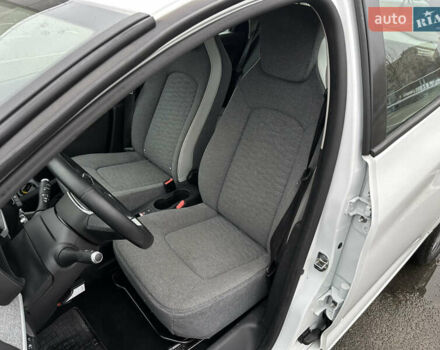 Білий Рено Зое, об'ємом двигуна 0 л та пробігом 77 тис. км за 12990 $, фото 16 на Automoto.ua