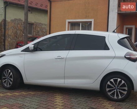 Белый Рено Зое, объемом двигателя 0 л и пробегом 122 тыс. км за 13000 $, фото 13 на Automoto.ua