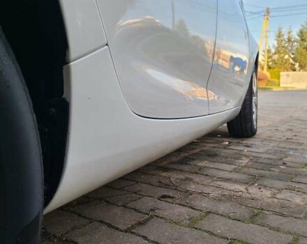 Белый Рено Зое, объемом двигателя 0 л и пробегом 33 тыс. км за 12690 $, фото 10 на Automoto.ua