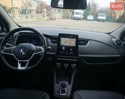 Белый Рено Зое, объемом двигателя 0 л и пробегом 122 тыс. км за 13000 $, фото 50 на Automoto.ua