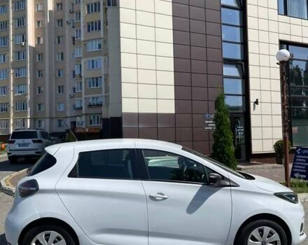 Белый Рено Зое, объемом двигателя 0 л и пробегом 40 тыс. км за 13750 $, фото 16 на Automoto.ua