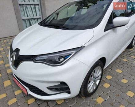Белый Рено Зое, объемом двигателя 0 л и пробегом 50 тыс. км за 11900 $, фото 11 на Automoto.ua