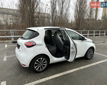Білий Рено Зое, об'ємом двигуна 0 л та пробігом 77 тис. км за 12990 $, фото 34 на Automoto.ua