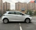 Белый Рено Зое, объемом двигателя 0 л и пробегом 39 тыс. км за 12300 $, фото 6 на Automoto.ua