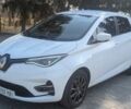 Белый Рено Зое, объемом двигателя 0 л и пробегом 49 тыс. км за 12600 $, фото 20 на Automoto.ua