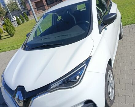 Белый Рено Зое, объемом двигателя 0 л и пробегом 163 тыс. км за 10500 $, фото 2 на Automoto.ua