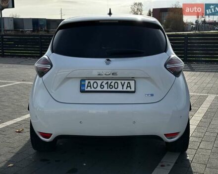 Белый Рено Зое, объемом двигателя 0 л и пробегом 124 тыс. км за 13200 $, фото 6 на Automoto.ua