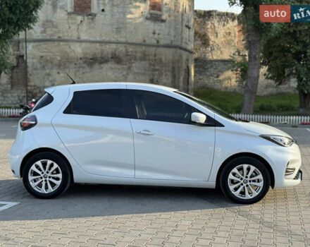 Белый Рено Зое, объемом двигателя 0 л и пробегом 72 тыс. км за 12450 $, фото 4 на Automoto.ua