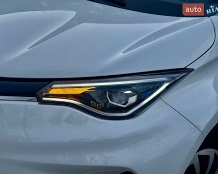 Белый Рено Зое, объемом двигателя 0 л и пробегом 86 тыс. км за 10850 $, фото 36 на Automoto.ua