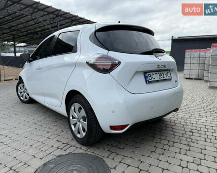 Белый Рено Зое, объемом двигателя 0 л и пробегом 36 тыс. км за 12900 $, фото 10 на Automoto.ua