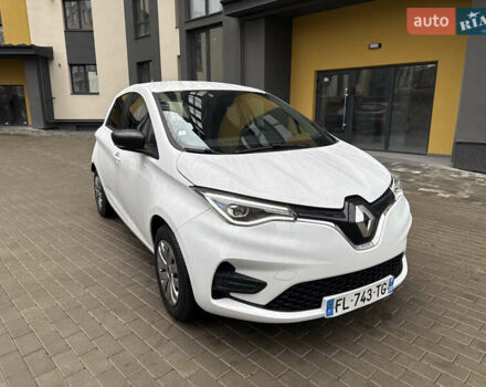 Білий Рено Зое, об'ємом двигуна 0 л та пробігом 69 тис. км за 11800 $, фото 2 на Automoto.ua