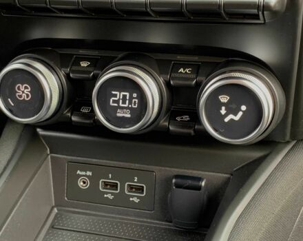 Белый Рено Зое, объемом двигателя 0 л и пробегом 66 тыс. км за 12499 $, фото 15 на Automoto.ua