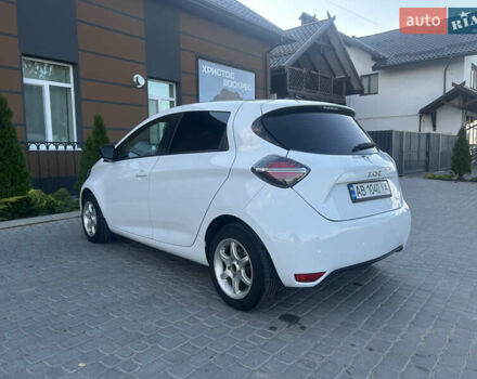 Белый Рено Зое, объемом двигателя 0 л и пробегом 65 тыс. км за 12500 $, фото 9 на Automoto.ua