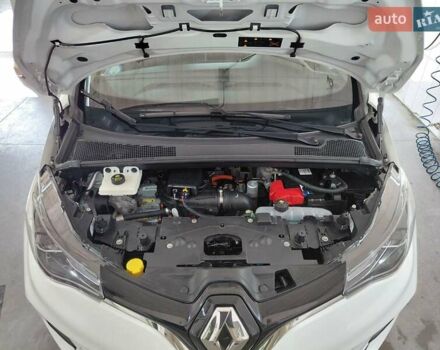 Білий Рено Зое, об'ємом двигуна 0 л та пробігом 141 тис. км за 11300 $, фото 25 на Automoto.ua