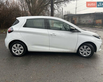 Белый Рено Зое, объемом двигателя 0 л и пробегом 58 тыс. км за 11780 $, фото 10 на Automoto.ua
