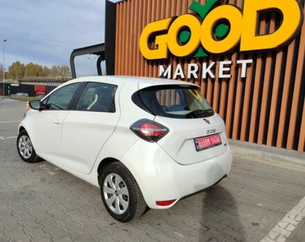 Белый Рено Зое, объемом двигателя 0 л и пробегом 78 тыс. км за 11850 $, фото 4 на Automoto.ua