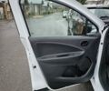 Белый Рено Зое, объемом двигателя 0 л и пробегом 28 тыс. км за 11800 $, фото 10 на Automoto.ua