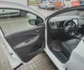 Белый Рено Зое, объемом двигателя 0 л и пробегом 112 тыс. км за 12400 $, фото 13 на Automoto.ua