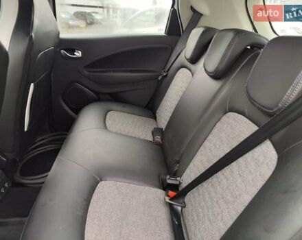 Рено Зое 2020 в Киеве на Automoto.ua Белый Рено Зое, объемом двигателя 0 л и пробегом 112 тыс. км за 13333 $, фото 34 на Automoto.ua