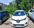Белый Рено Зое, объемом двигателя 0 л и пробегом 97 тыс. км за 12073 $, фото 1 на Automoto.ua