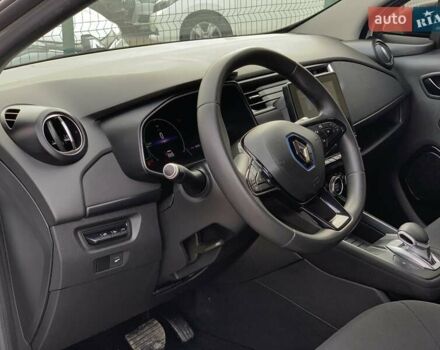 Белый Рено Зое, объемом двигателя 0 л и пробегом 66 тыс. км за 12499 $, фото 24 на Automoto.ua