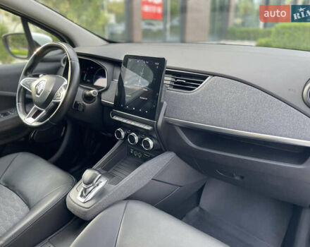 Белый Рено Зое, объемом двигателя 0 л и пробегом 106 тыс. км за 12299 $, фото 34 на Automoto.ua