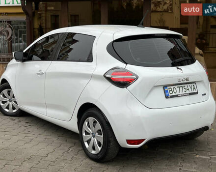 Белый Рено Зое, объемом двигателя 0 л и пробегом 31 тыс. км за 11999 $, фото 11 на Automoto.ua