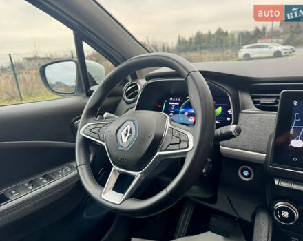 Белый Рено Зое, объемом двигателя 0 л и пробегом 55 тыс. км за 13300 $, фото 25 на Automoto.ua