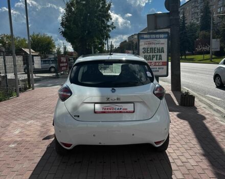 Белый Рено Зое, объемом двигателя 0 л и пробегом 165 тыс. км за 8990 $, фото 7 на Automoto.ua