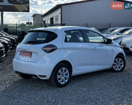 Белый Рено Зое, объемом двигателя 0 л и пробегом 30 тыс. км за 11900 $, фото 1 на Automoto.ua